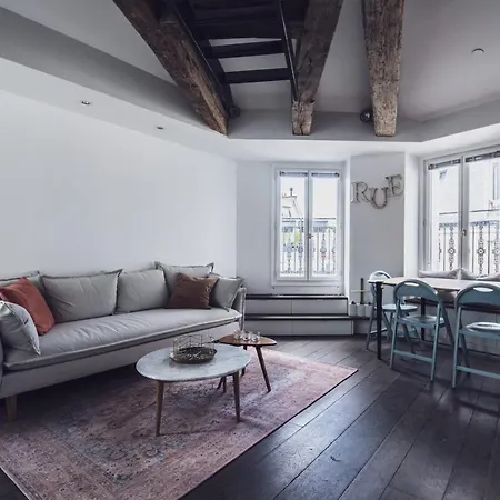 Splendid With Balcony & Montmartre View Appartamento *