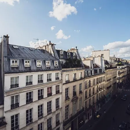 Splendid With Balcony & Montmartre View * Parigi